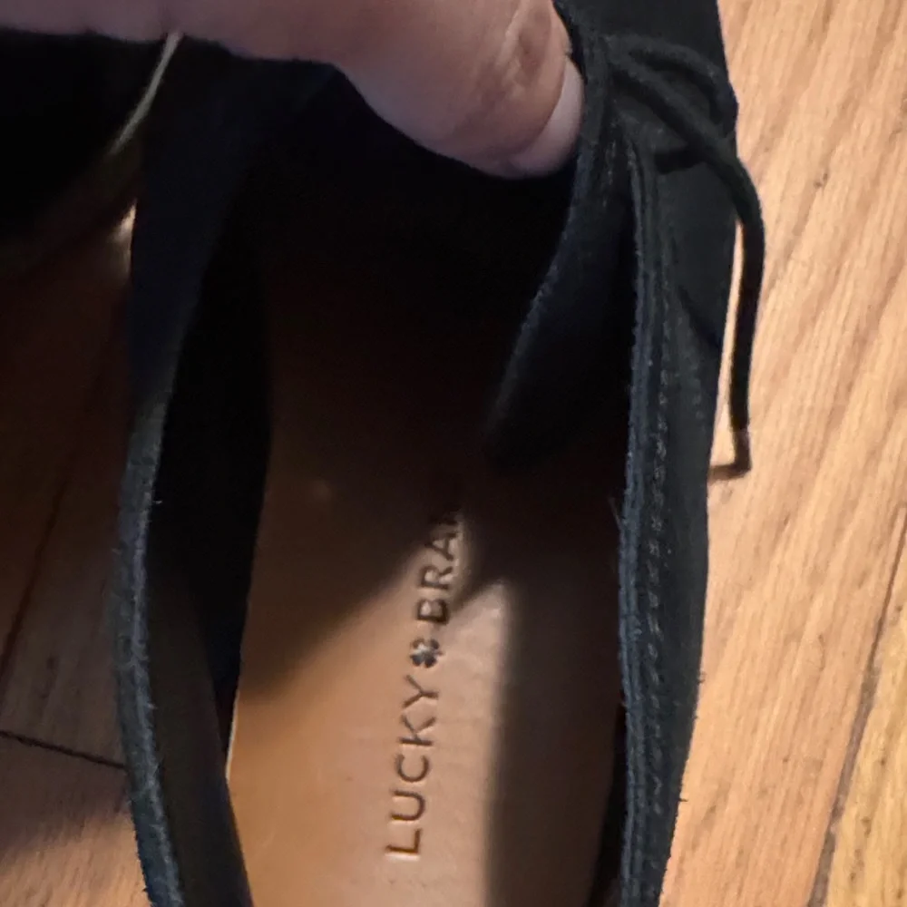 Black Shoes - Picture 6 of 12
